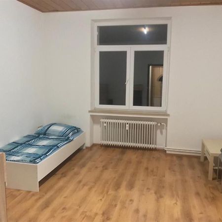 2 Zimmer Wohnungen K&K Unterkunft. Gbr Duisburg Buitenkant foto