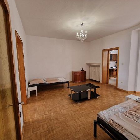 2 Zimmer Wohnungen K&K Unterkunft. Gbr Duisburg Buitenkant foto
