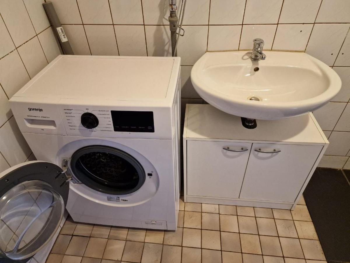 2 Zimmer Wohnungen K&K Unterkunft. Gbr Duisburg Buitenkant foto